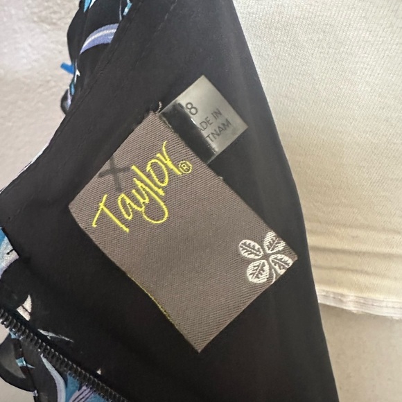 Taylor Womens Ruffle Black Blue Floral Dress w/Lining Summer Travel Size 8 - NEW - Picture 7 of 13